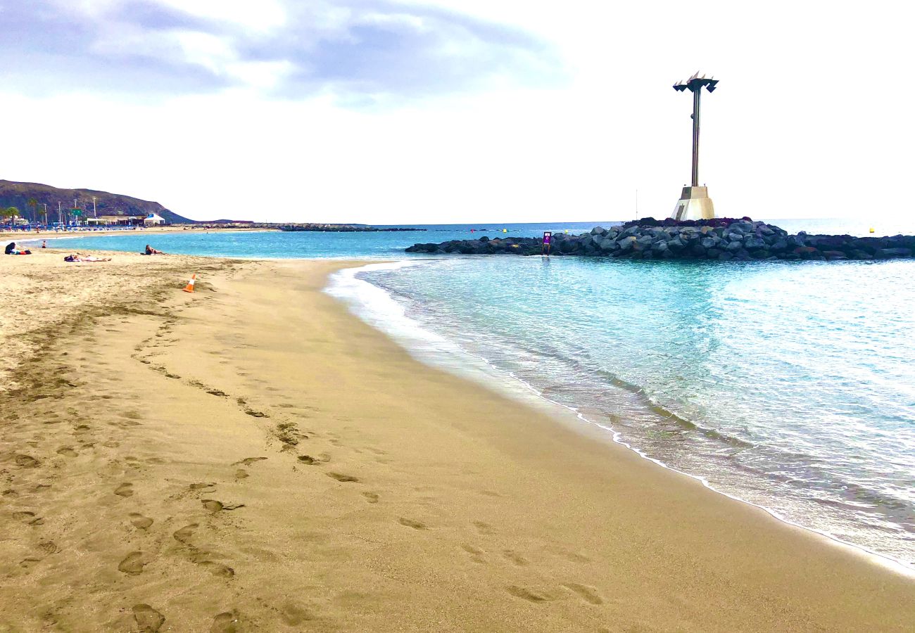 Apartamento en Los Cristianos - Sweet Las Vistas Beach · By Deihu Experiencias