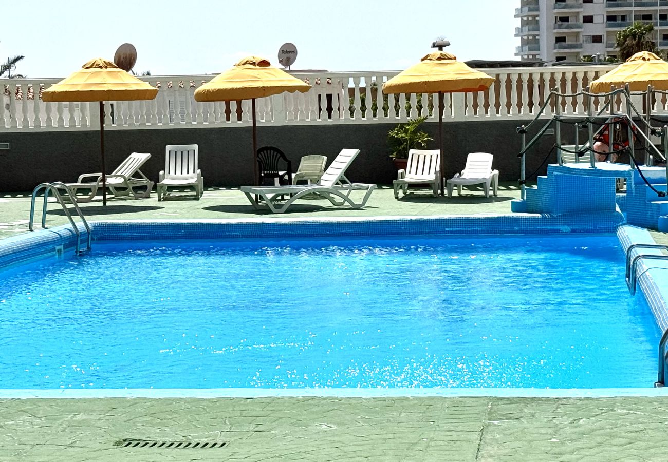 Apartamento en Playa de Las Americas - Suite Serenidad frente al mar