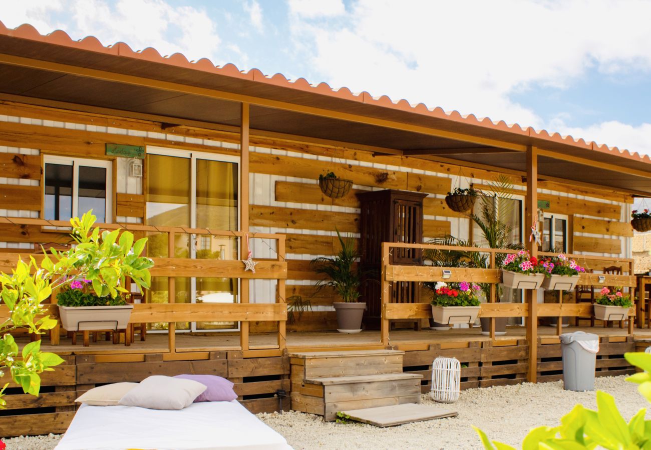 Apartment in Buzanada - BERNEGAL MONEY BAÑERA CLIMATIZADA PISCINA Y JARDIN